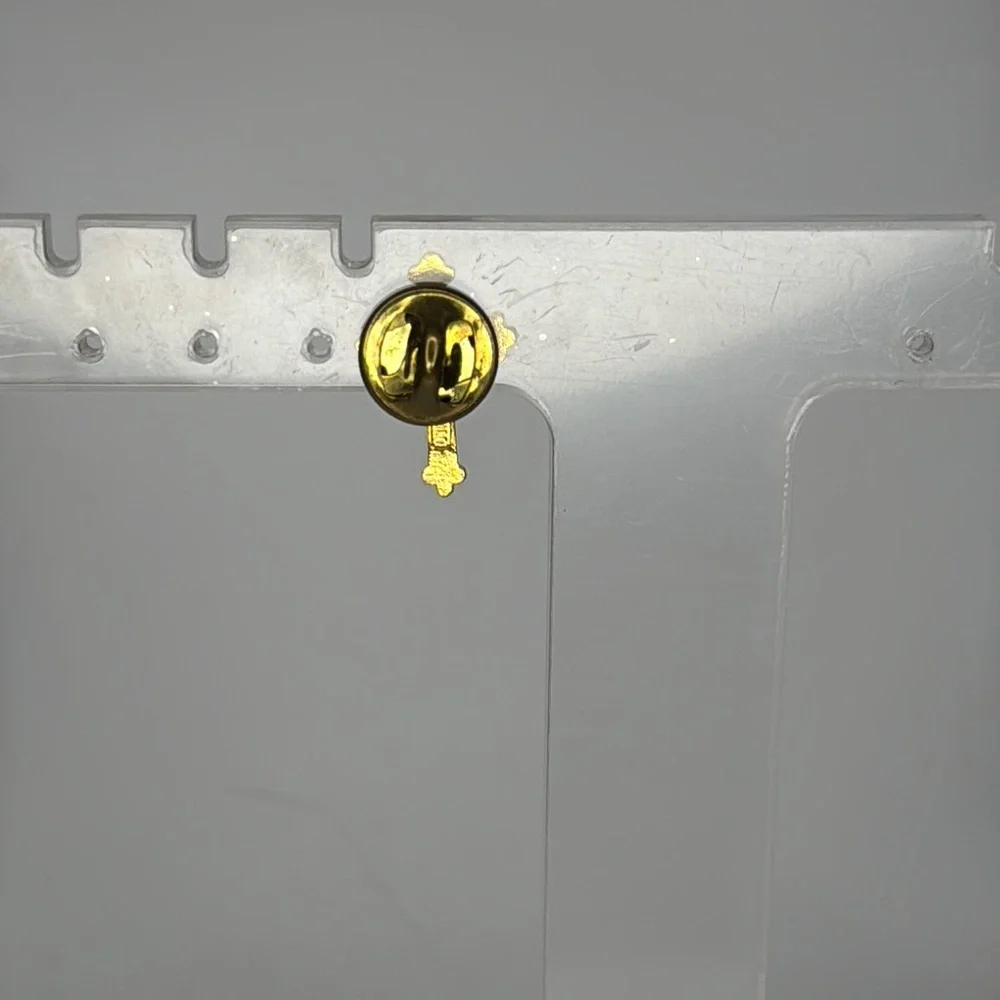 Elegant Gold Cross Wall Decor